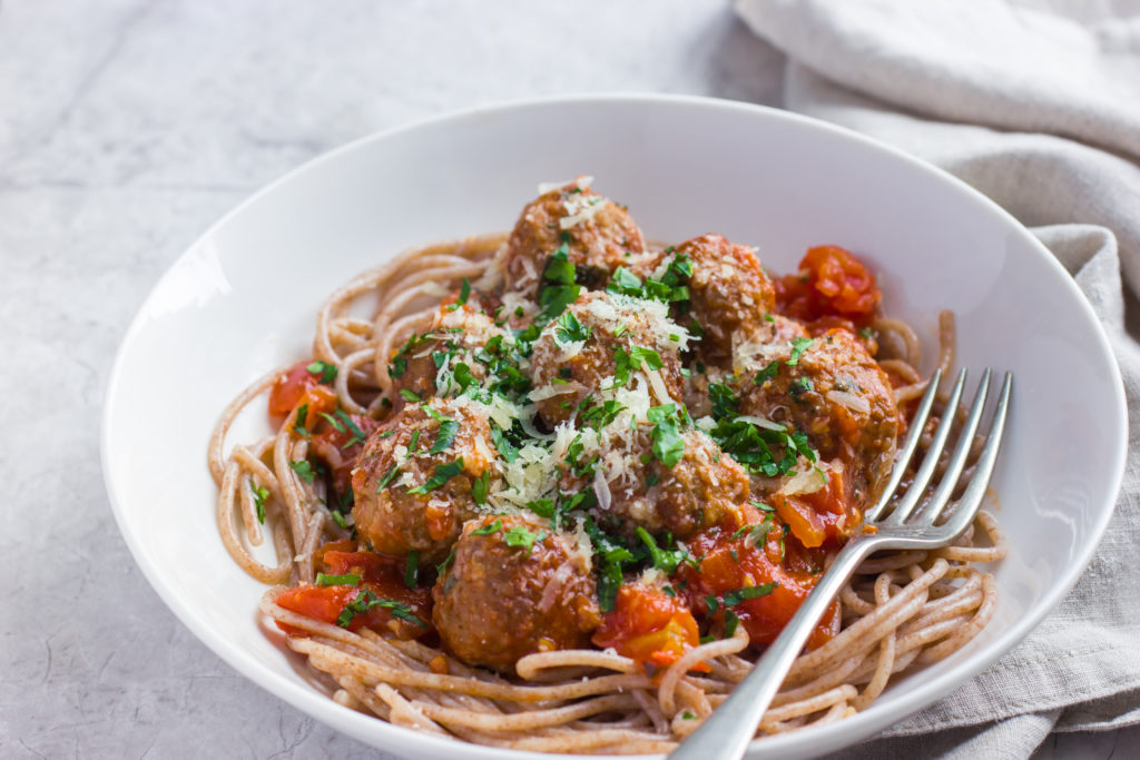 Turkey meatballs with whole grain pasta